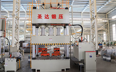 四柱液壓機(jī)的工作原理、特點(diǎn)以及應(yīng)用